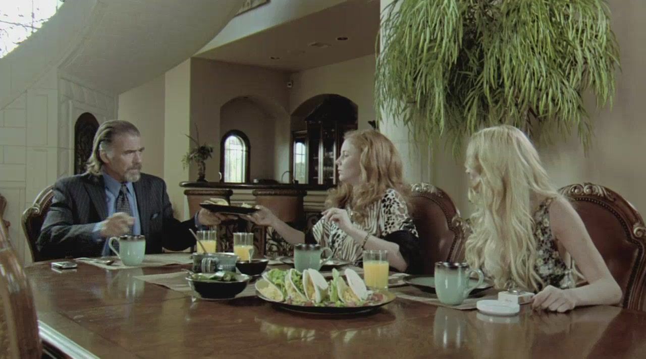 2010-Machete-162.jpg