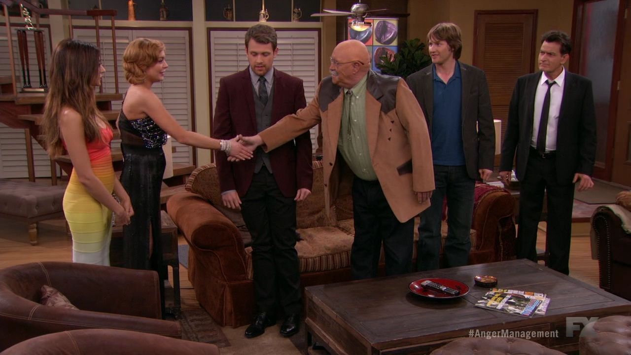 AngerManagement-S02E12-382.jpg