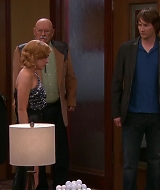 AngerManagement-S02E12-450.jpg