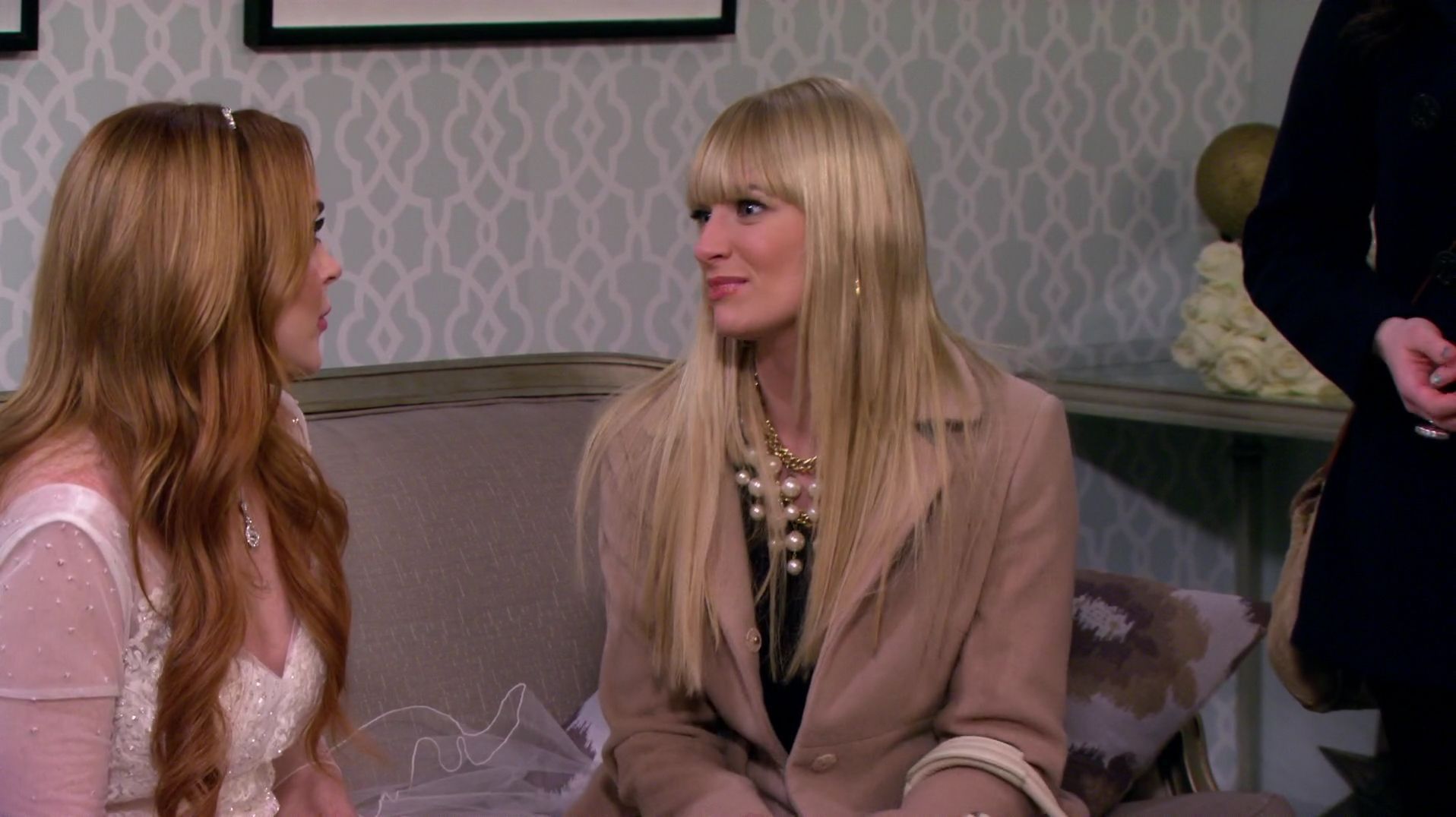 2BrokeGirls-S03E21-505.jpg