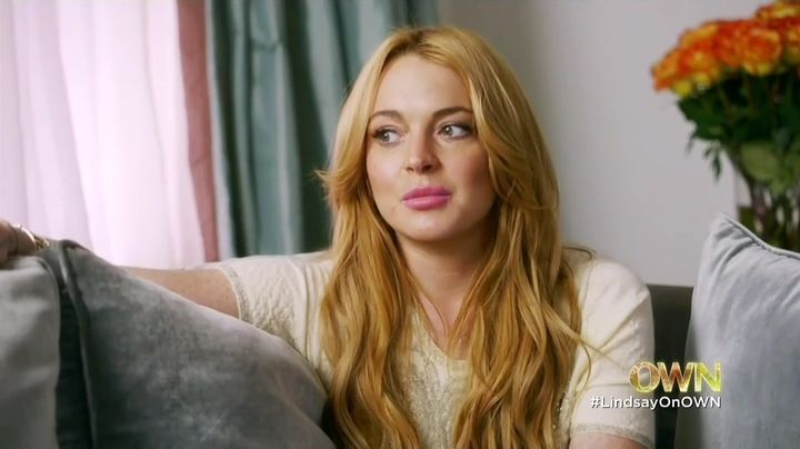 Lindsay-S01E01-0215.jpg