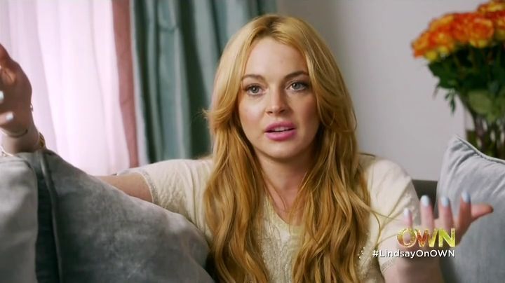 Lindsay-S01E01-0233.jpg