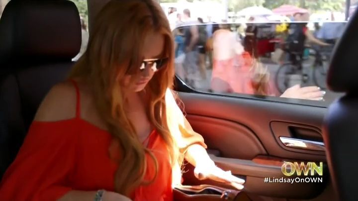 Lindsay-S01E01-0356.jpg