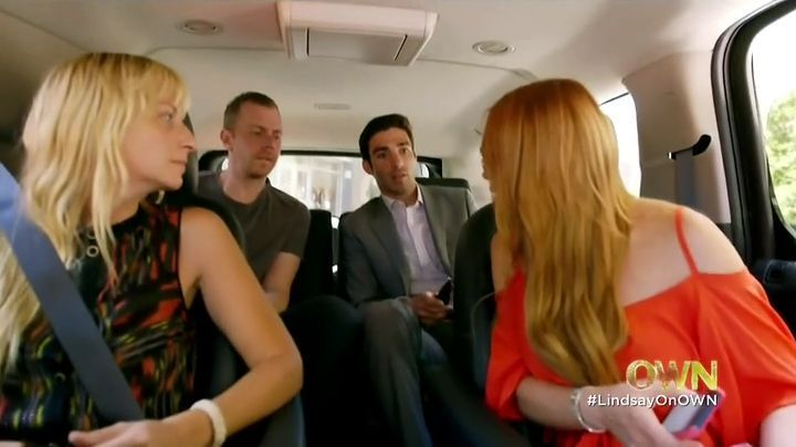 Lindsay-S01E01-0365.jpg