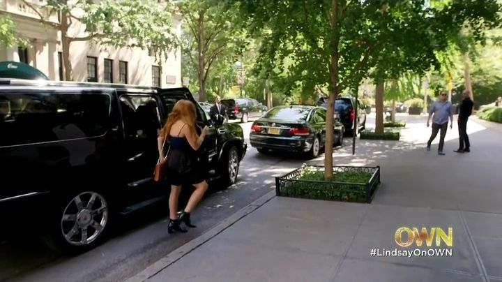 Lindsay-S01E01-0473.jpg