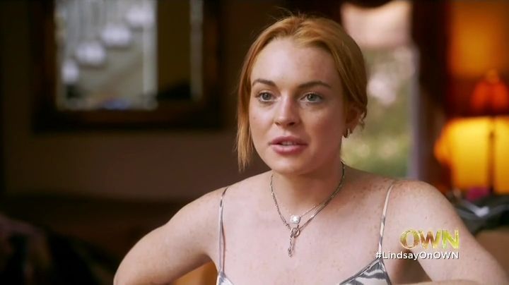 Lindsay-S01E01-0480.jpg