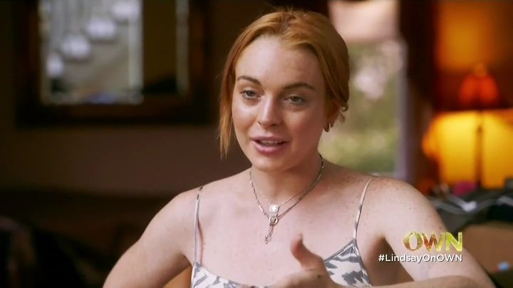 Lindsay-S01E01-0488.jpg