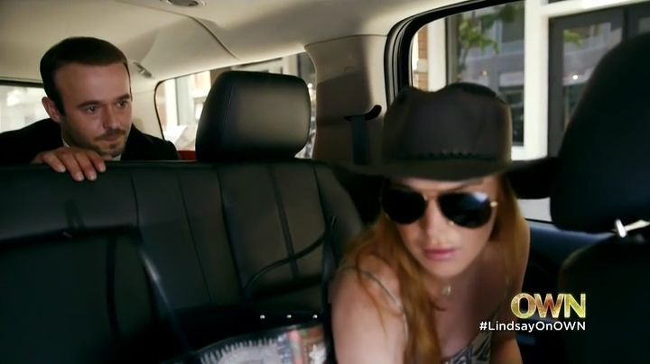 Lindsay-S01E01-0502.jpg