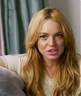 Lindsay-S01E01-0220.jpg