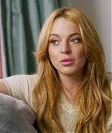 Lindsay-S01E01-0234.jpg