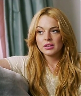Lindsay-S01E01-0242.jpg