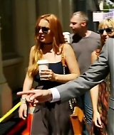 Lindsay-S01E01-0438.jpg
