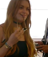 Lindsay-S01E01-0455.jpg