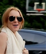 Lindsay-S01E01-0637.jpg