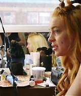 Lindsay-S01E01-0890.jpg