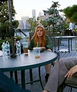 Lindsay-S01E01-1007.jpg