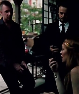 Lindsay-S01E01-1147.jpg