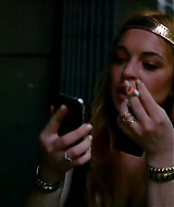 Lindsay-S01E01-1157.jpg