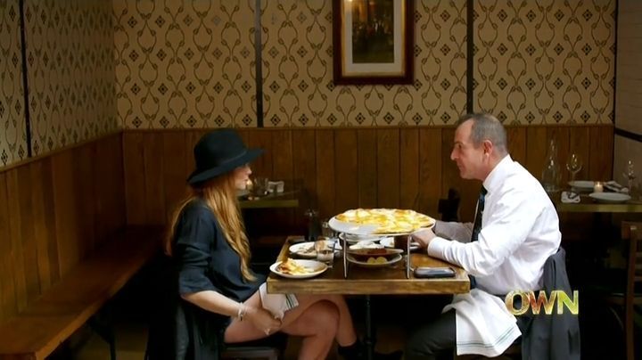Lindsay-S01E02-0251.jpg