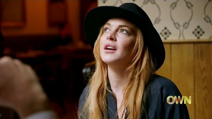 Lindsay-S01E02-0333.jpg