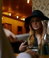 Lindsay-S01E02-0206.jpg