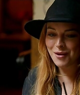 Lindsay-S01E02-0265.jpg