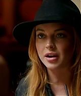 Lindsay-S01E02-0301.jpg