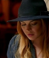 Lindsay-S01E02-0307.jpg
