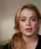 Lindsay-S01E02-0324.jpg