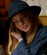 Lindsay-S01E02-0328.jpg