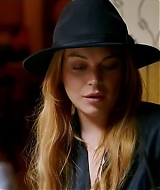 Lindsay-S01E02-0330.jpg