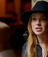 Lindsay-S01E02-0337.jpg