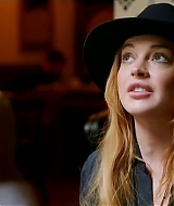 Lindsay-S01E02-0338.jpg