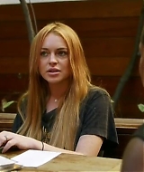 Lindsay-S01E02-0649.jpg