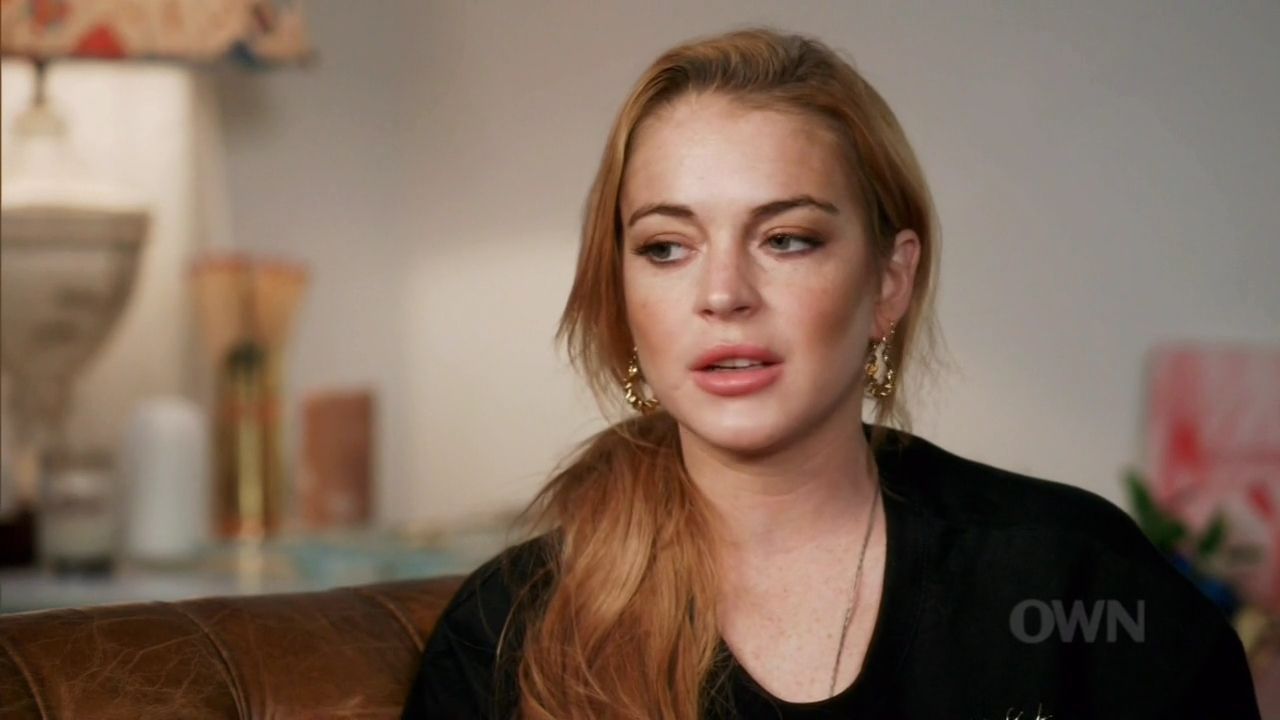 Lindsay-S01E03-0674.jpg