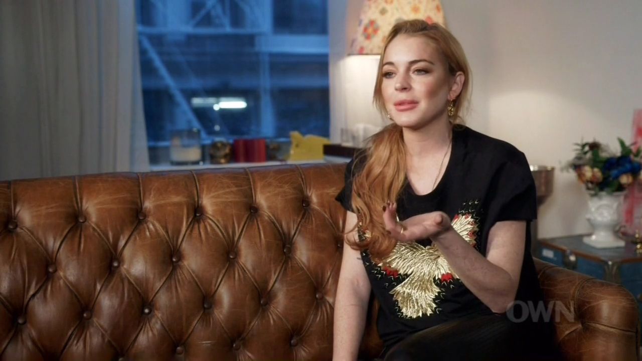 Lindsay-S01E03-0741.jpg