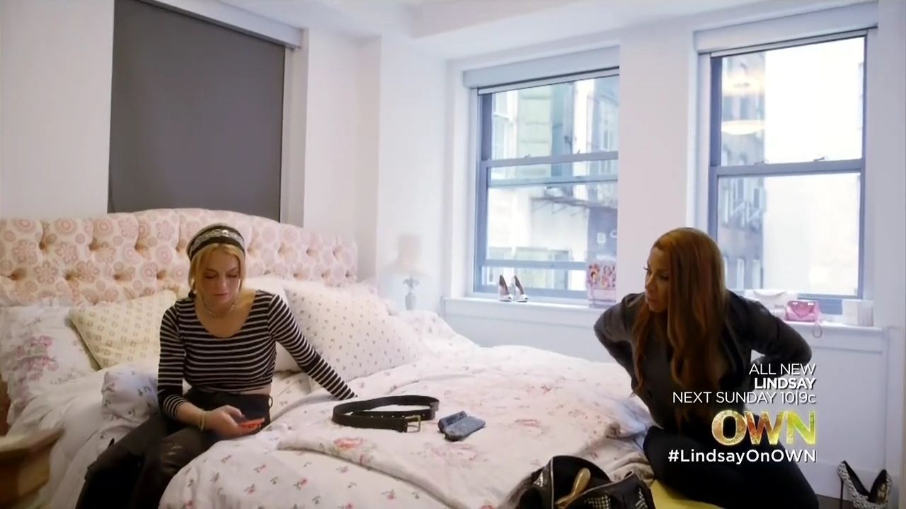 Lindsay-S01E05-554.jpg