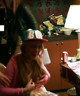 Lindsay-S01E05-009.jpg