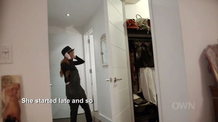Lindsay-S01E06-795.jpg