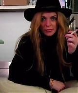 Lindsay-S01E06-051.jpg