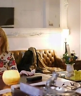 Lindsay-S01E06-322.jpg
