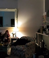Lindsay-S01E06-532.jpg