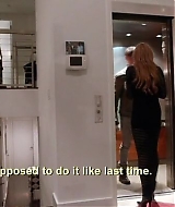 Lindsay-S01E06-838.jpg