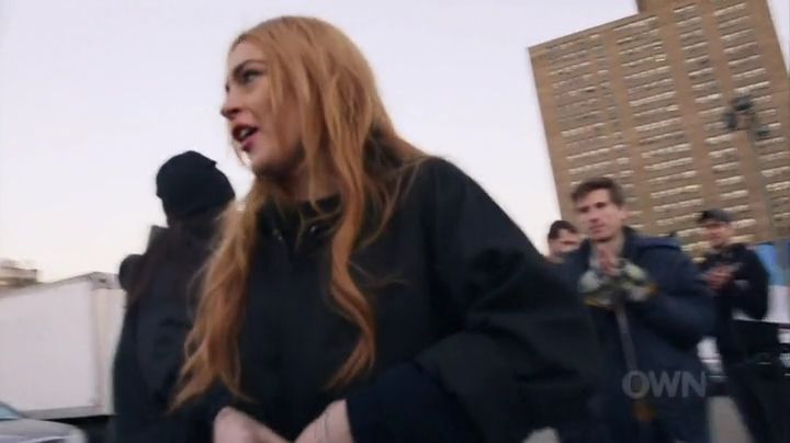 Lindsay-S01E07-0196.jpg