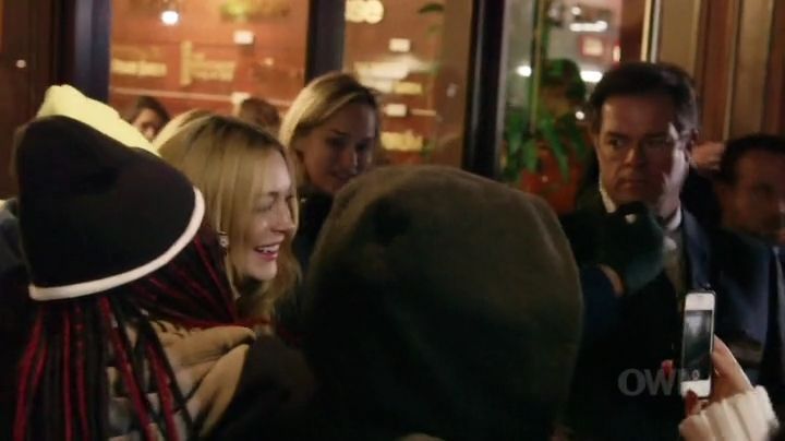Lindsay-S01E07-0715.jpg
