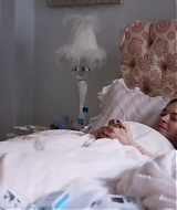 Lindsay-S01E07-0267.jpg