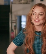 Lindsay-S01E07-0364.jpg