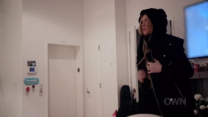 Lindsay-S01E08-1068.jpg