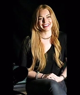 Lindsay-S01E08-0063.jpg