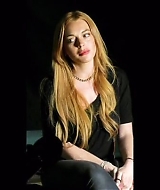 Lindsay-S01E08-0070.jpg